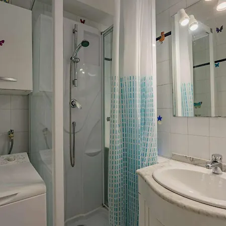 Apartment Appartement Biarritz, 3 Pieces, 4 Personnes - Fr-1-3-546